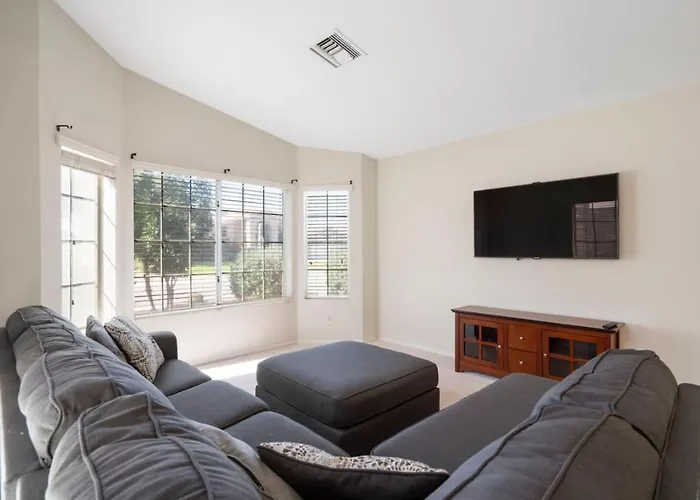 Extravagant 5bedroom-phoenix W Pool-kingbeds Phoenix